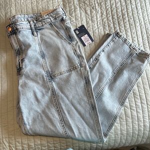 NWT Universal Threads Jeans